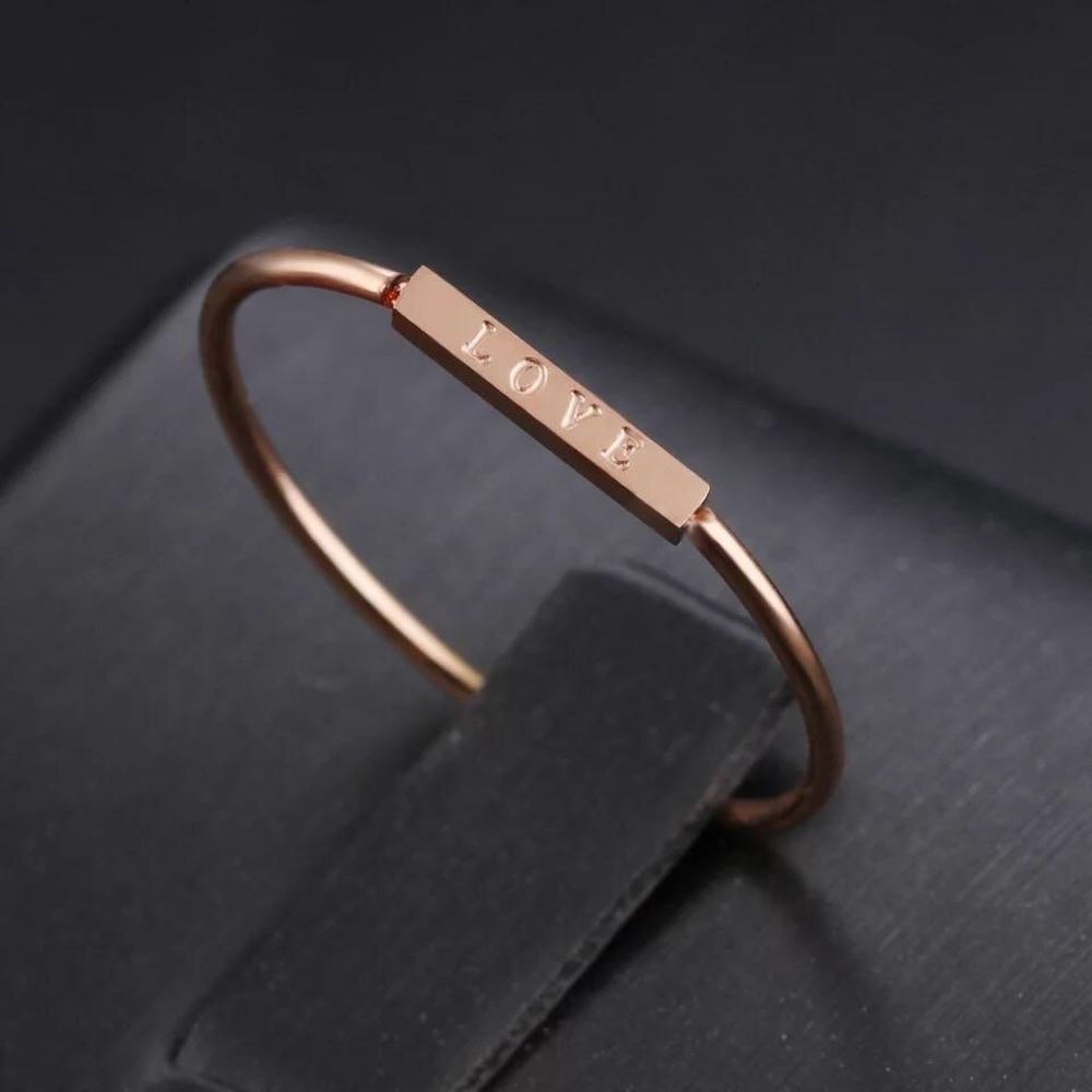 Rose gold LOVE ring